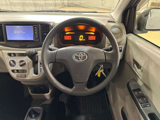 TOYOTA PIXIS EPOCH 2016