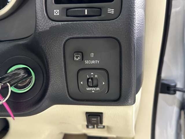 TOYOTA LEXUS SC430 2008