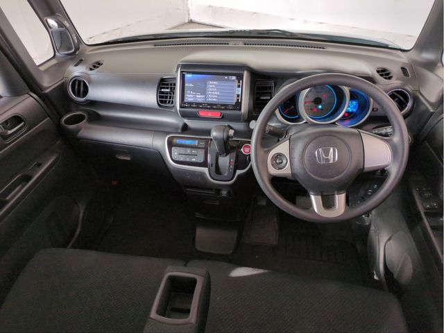 HONDA N BOX 2013