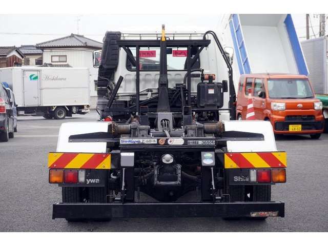 MITSUBISHI FUSOU FIGHTER 2016