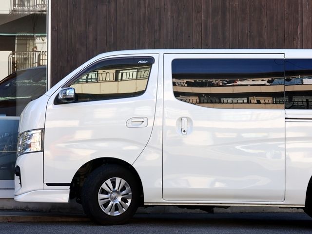 NISSAN NV350 CARAVAN 2019