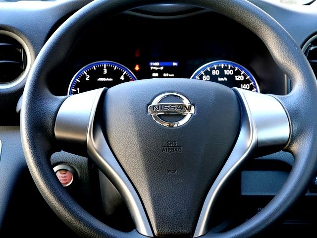 NISSAN NV350 CARAVAN 2019