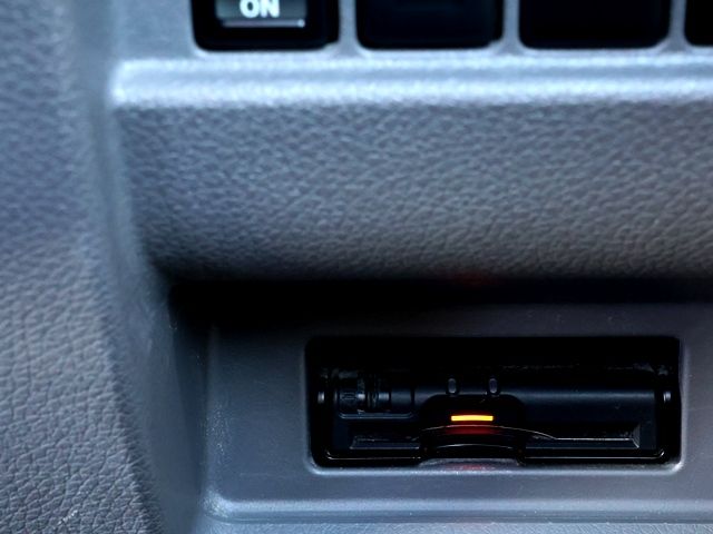 NISSAN NV350 CARAVAN 2019