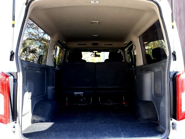 NISSAN NV350 CARAVAN 2019