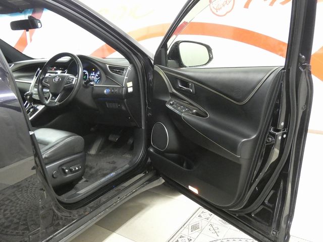 TOYOTA HARRIER HYBRID 2015