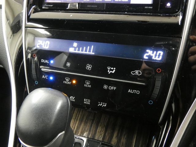 TOYOTA HARRIER HYBRID 2015