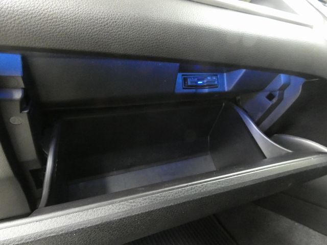 TOYOTA HARRIER HYBRID 2015