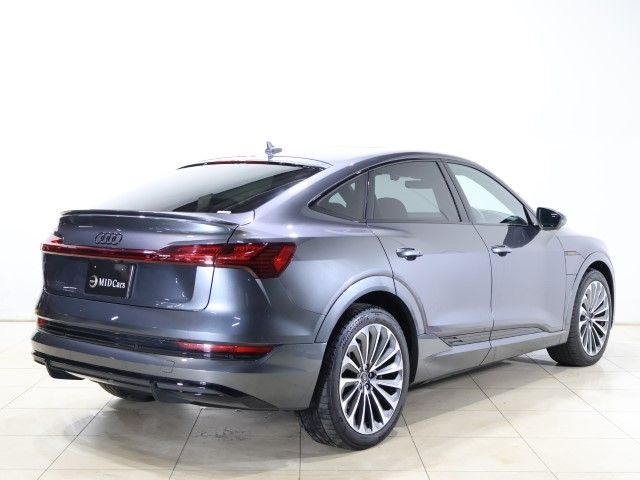 AUDI AUDI e-tron SPORTBACK 2022