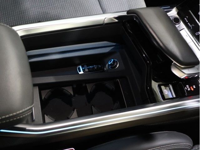 AUDI AUDI e-tron SPORTBACK 2022