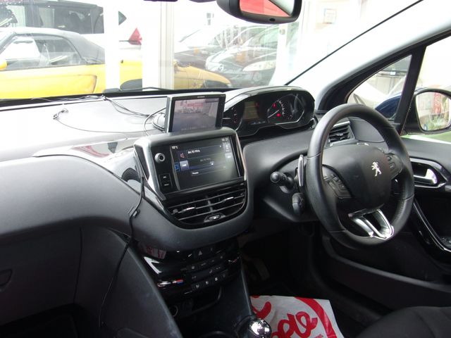 PEUGEOT PEUGEOT 208 2015