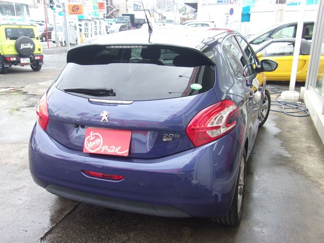 PEUGEOT PEUGEOT 208 2015