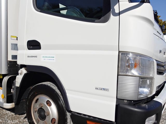 MITSUBISHI CANTER 2015