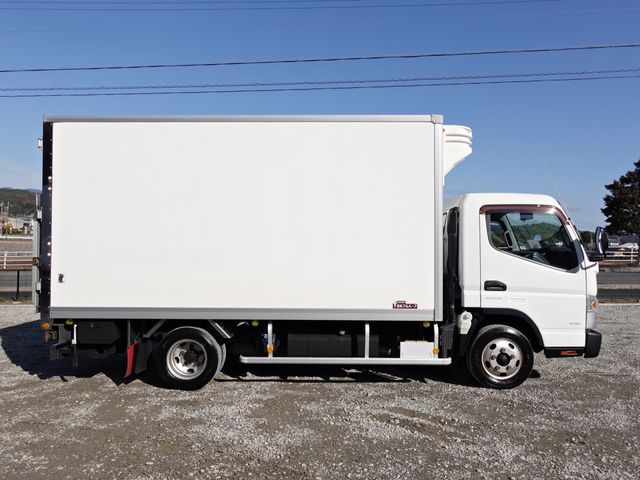 MITSUBISHI CANTER 2015