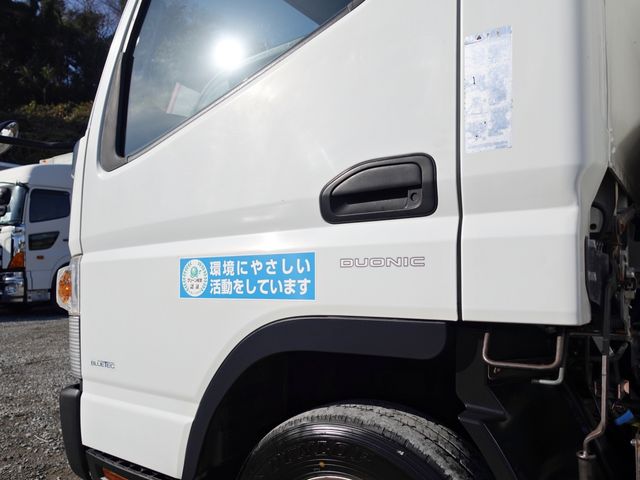 MITSUBISHI CANTER 2015