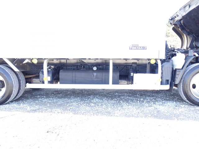 MITSUBISHI CANTER 2015