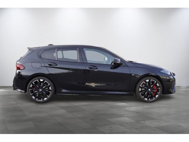 BMW BMW 1series 2025