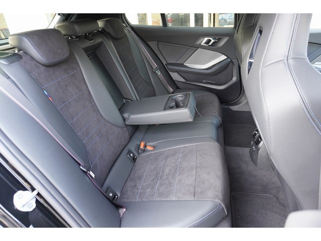 BMW BMW 1series 2025