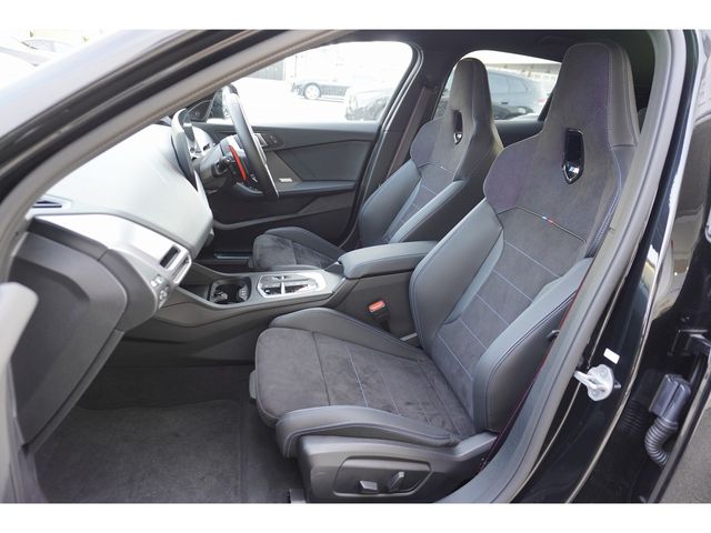 BMW BMW 1series 2025