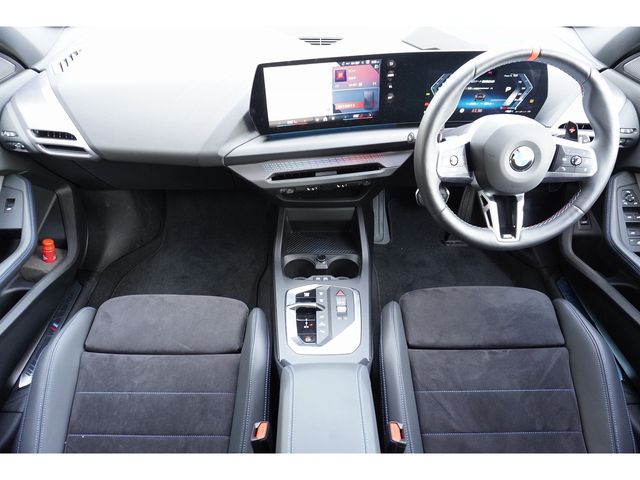 BMW BMW 1series 2025