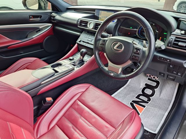 TOYOTA LEXUS RC300h 2015