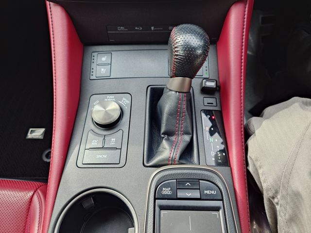 TOYOTA LEXUS RC300h 2015