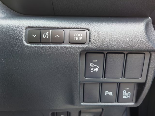 TOYOTA LEXUS RC300h 2015