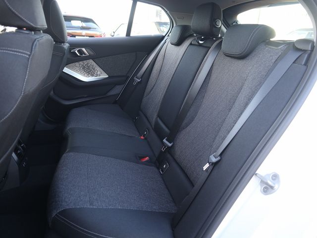 BMW BMW 1series 2025