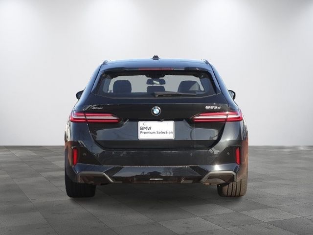 BMW BMW 5series TOURING 2025