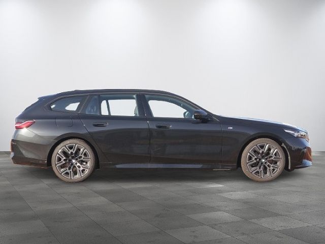 BMW BMW 5series TOURING 2025