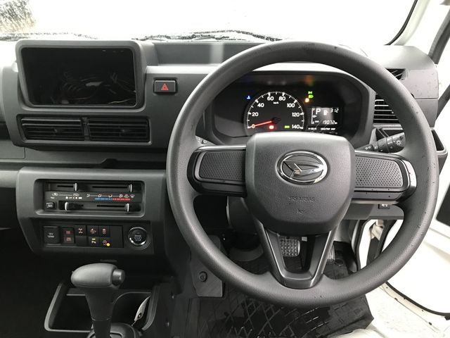 DAIHATSU HIJET truck 4WD 2022