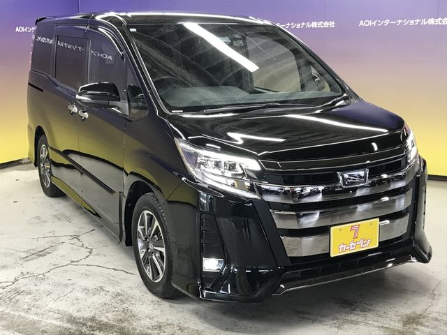 TOYOTA NOAH 2019