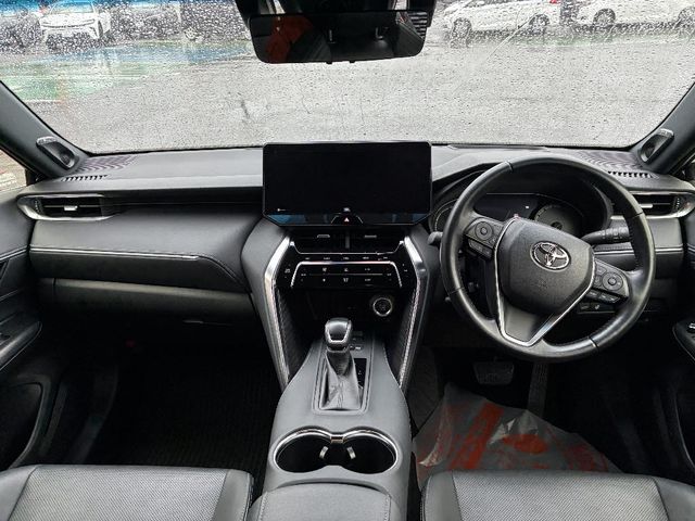 TOYOTA HARRIER 4WD 2021