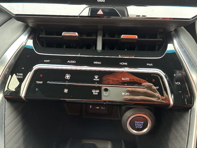 TOYOTA HARRIER 4WD 2021