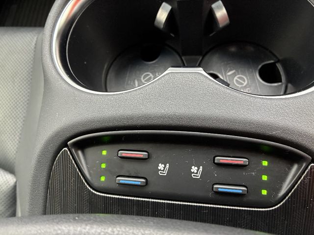 TOYOTA HARRIER 4WD 2021