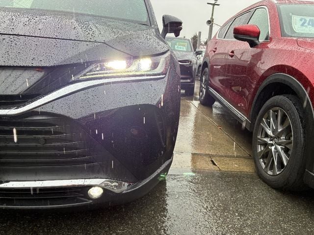 TOYOTA HARRIER 4WD 2021