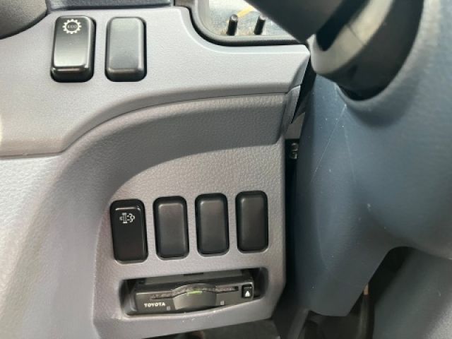 MITSUBISHI CANTER 2011