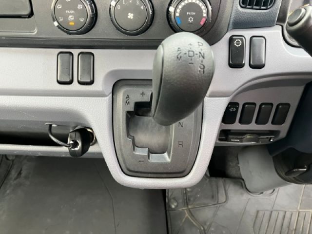 MITSUBISHI CANTER 2011