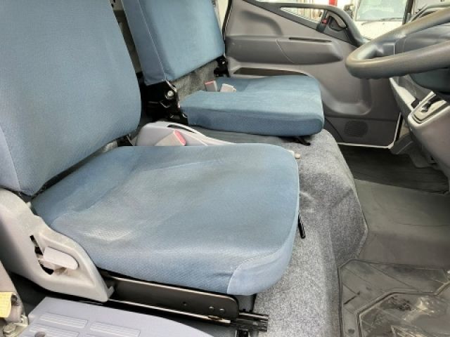 MITSUBISHI CANTER 2011