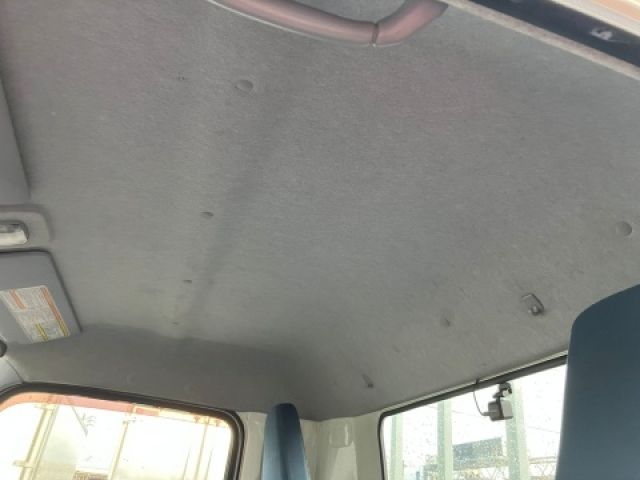 MITSUBISHI CANTER 2011