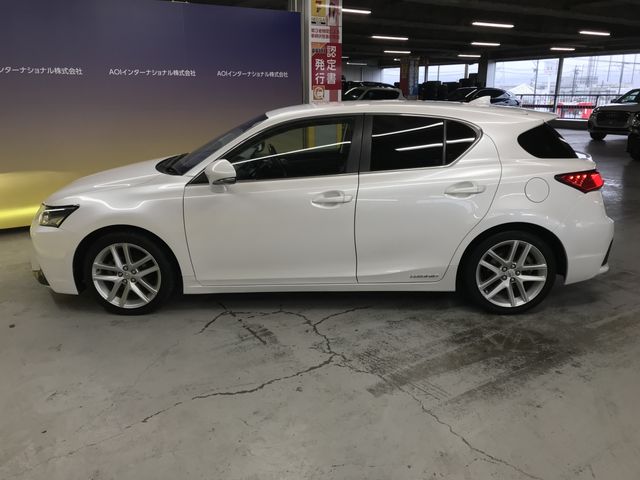 TOYOTA LEXUS CT200h 2018