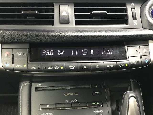 TOYOTA LEXUS CT200h 2018