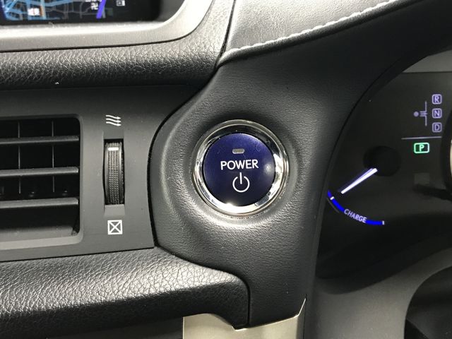 TOYOTA LEXUS CT200h 2018