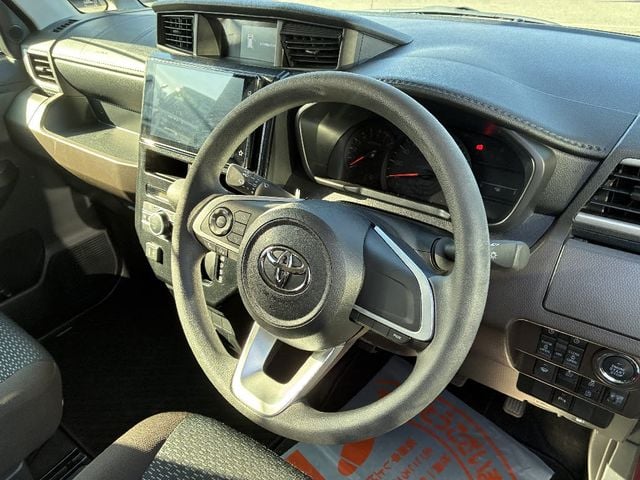 TOYOTA ROOMY 4WD 2025