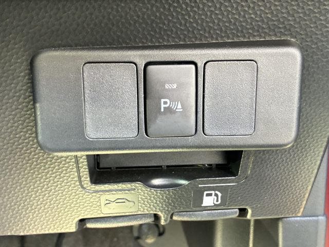 TOYOTA ROOMY 4WD 2025