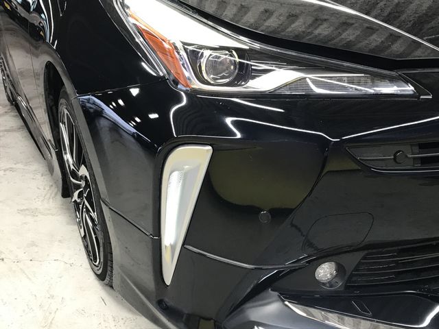 TOYOTA PRIUS 2021