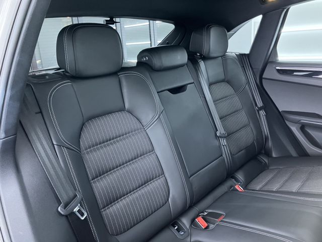 PORSCHE PORSCHE Macan 2022