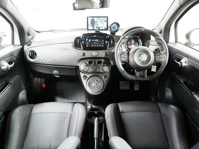 FIAT ABARTH 695 2022