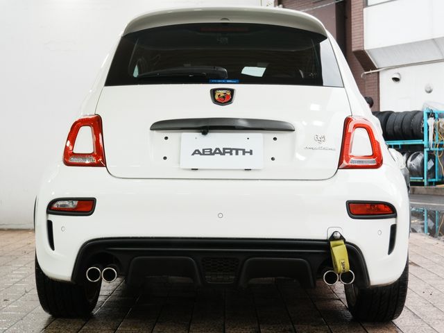 FIAT ABARTH 695 2022