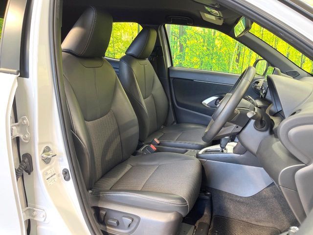 TOYOTA YARIS CROSS HYBRID 2023