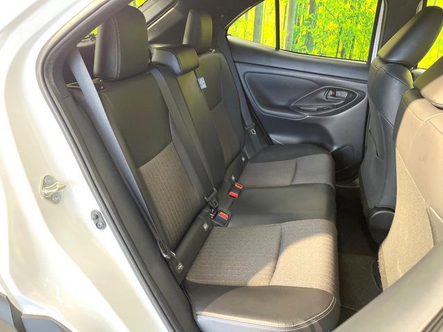 TOYOTA YARIS CROSS HYBRID 2023